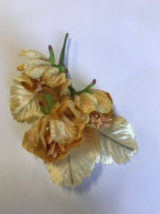 Vintage Small Velvet Flowers & Buds - Gold Code 49