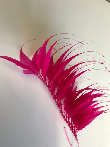 Feather Mount Spike Hot Pink Code F201501