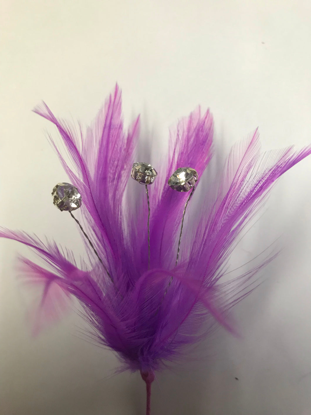 Feather Flower Diamontee Centre FBN610 Mauve