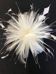 Spiky Feather Flower YX12102 White (060)