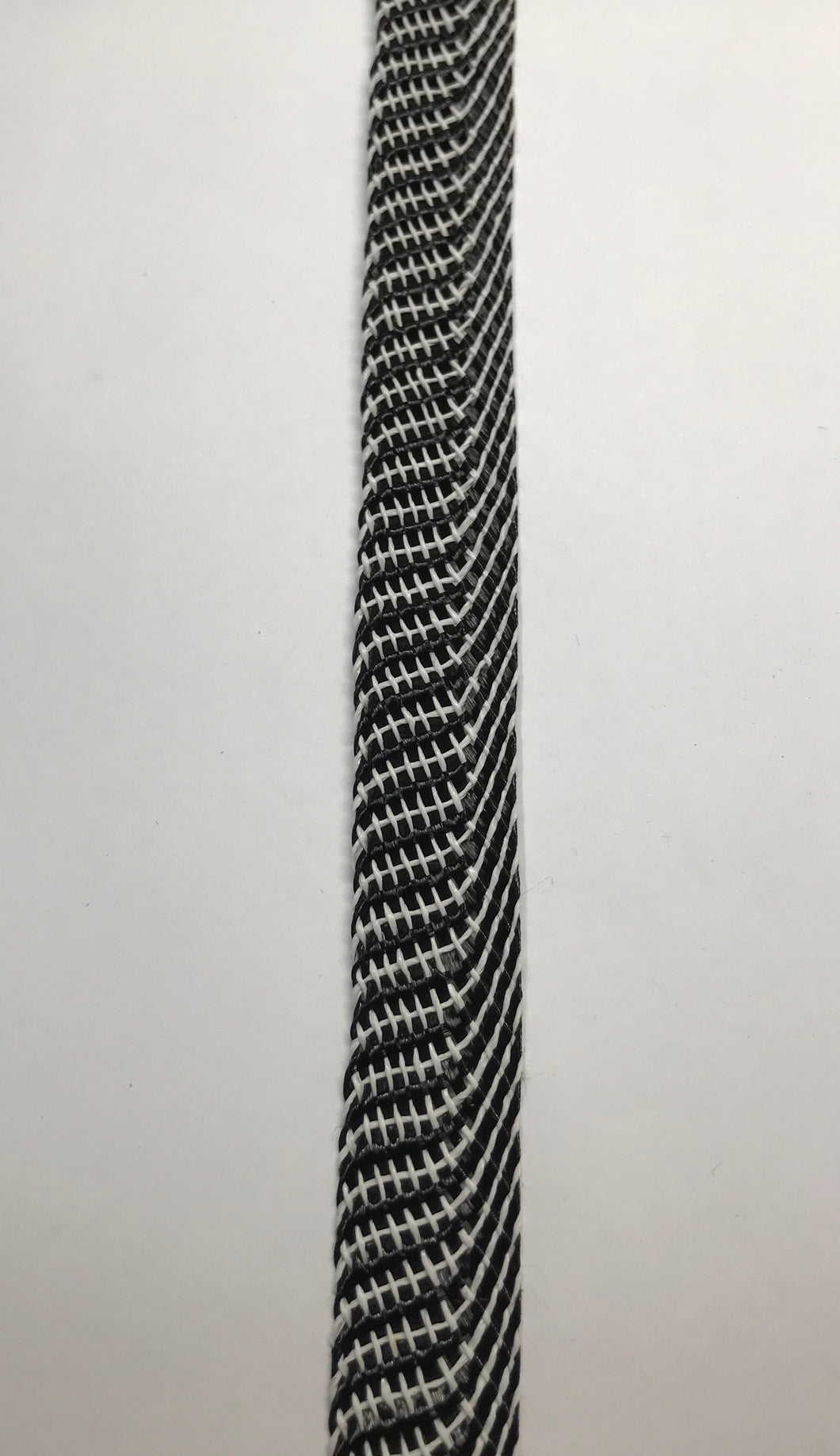 Straw Bias (fine) with Crinoline Edge 2cm wide Black & White Pattern