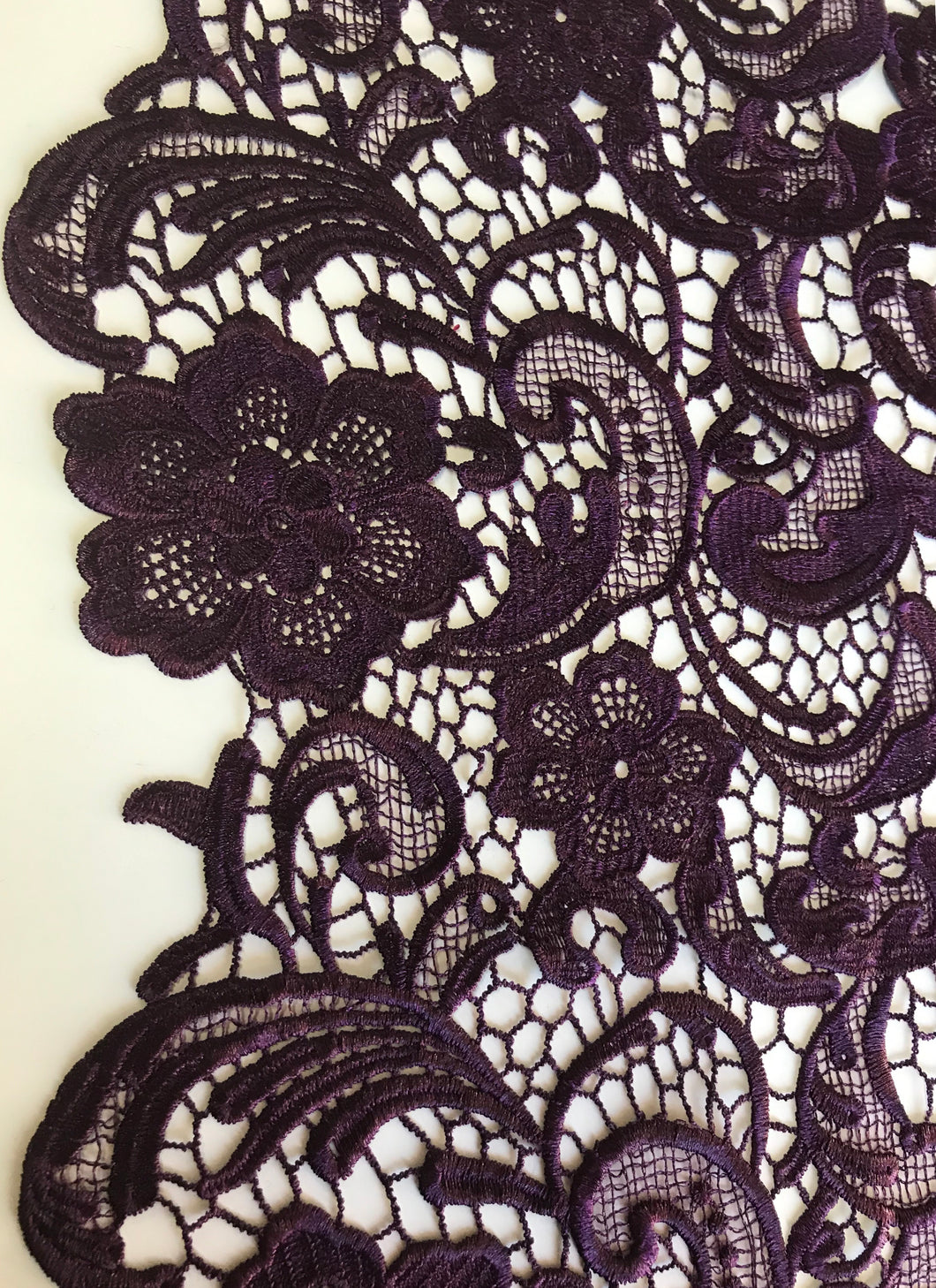 Lace - Guipure P/ Aubergine