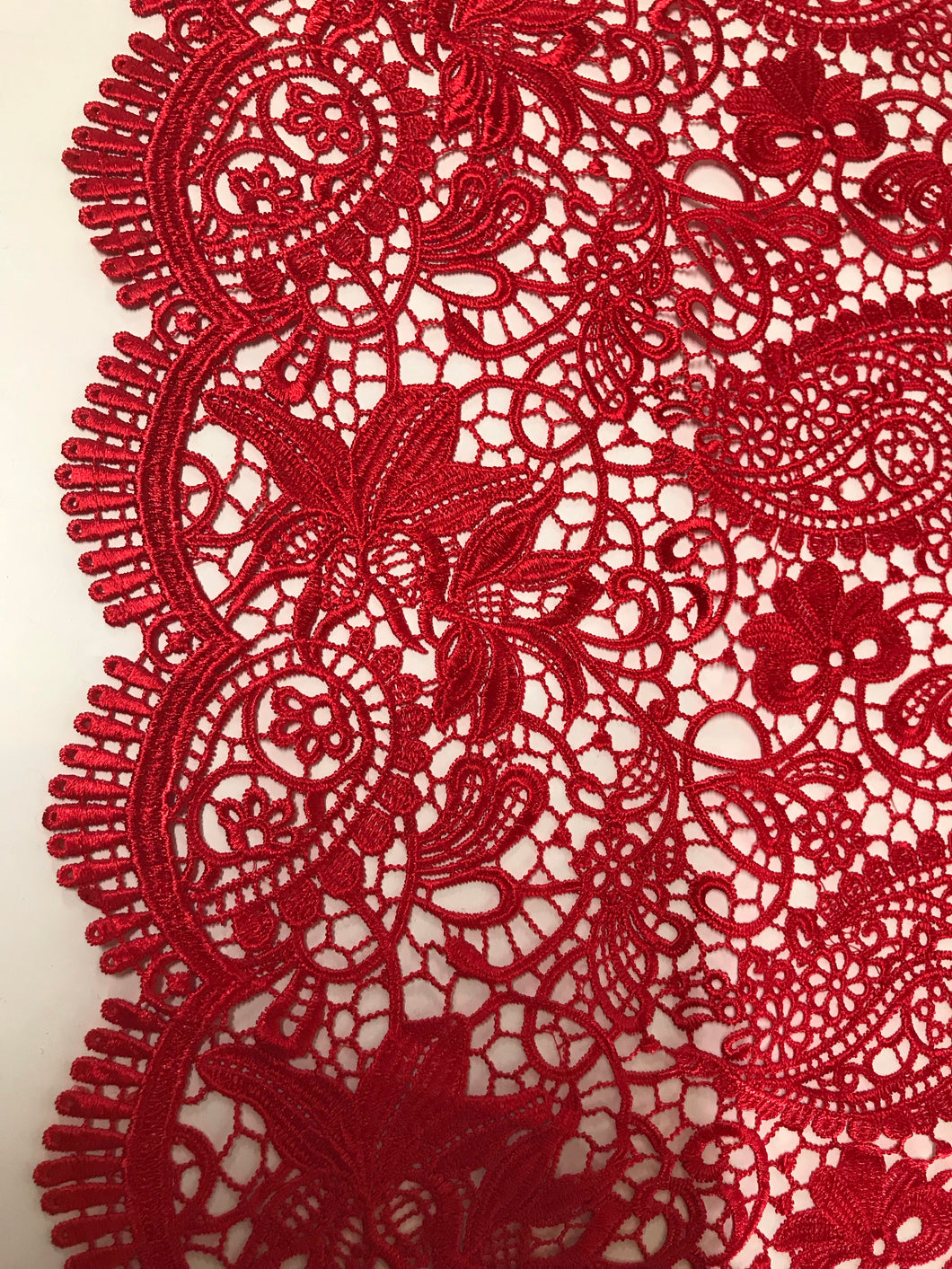 Lace - Guipure Scallops - Red Code 33