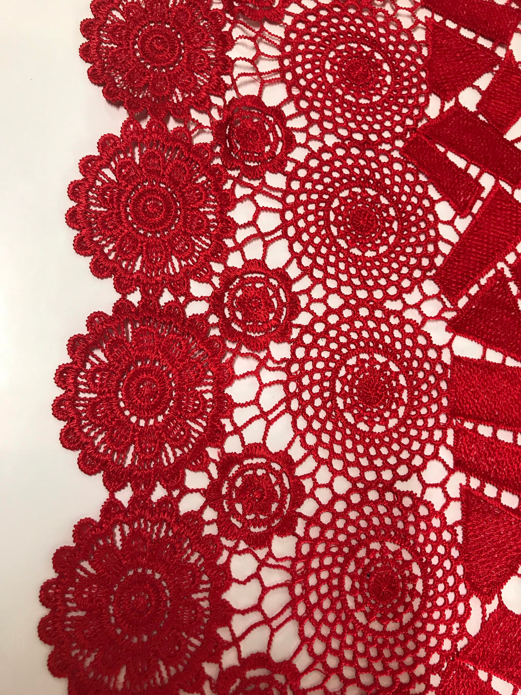 Lace - Guipure Circle Edge - Red Code 29